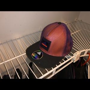 Adidas snap back